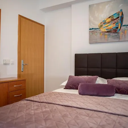 아파트 Sutalo 2 챠브타트