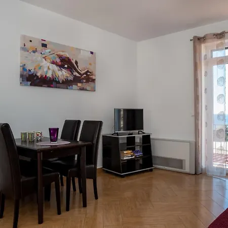 Sutalo 2 Apartment
