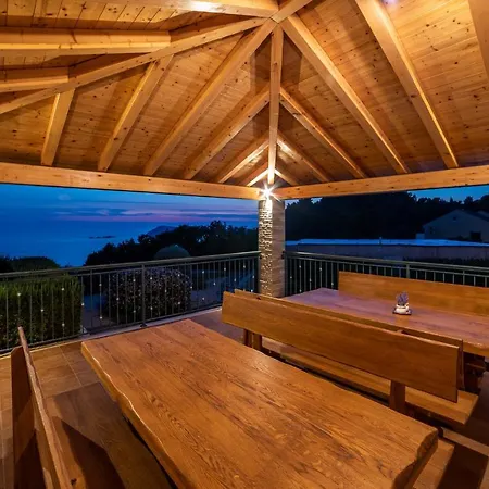 Sutalo 2 ツァヴタット