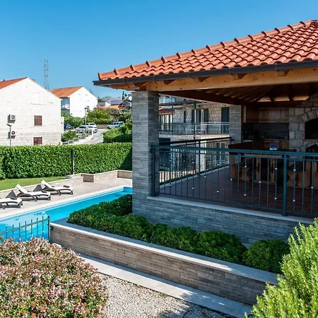 Sutalo 2 Appartement *